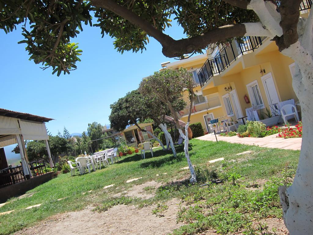 Baladinos Apartments Йеранион Экстерьер фото